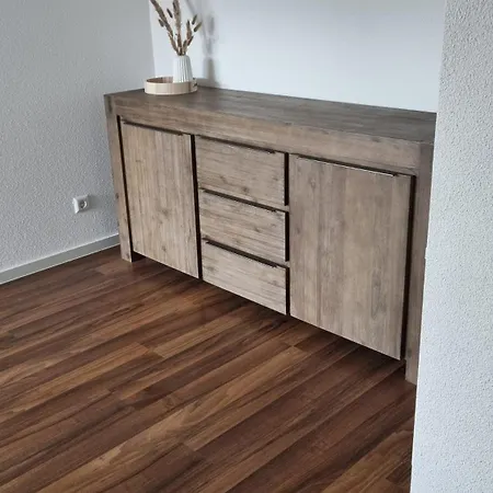 公寓 Wohnen Auf Zeit - Perfekt Fuer Grenzgaenger, Wochenend-heimkehrer Und Berufsreisende *