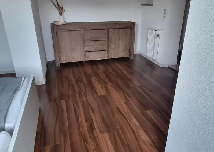 Appartement Wohnen Auf Zeit - Perfekt Fuer Grenzgaenger, Wochenend-heimkehrer Und Berufsreisende *